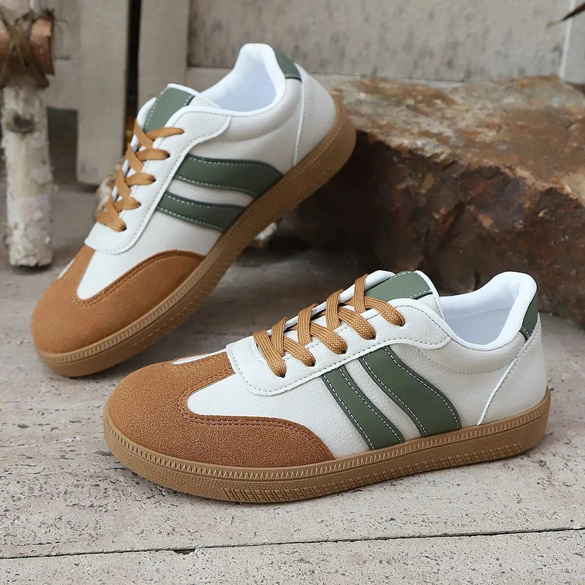 Blaize Retro Sneakers